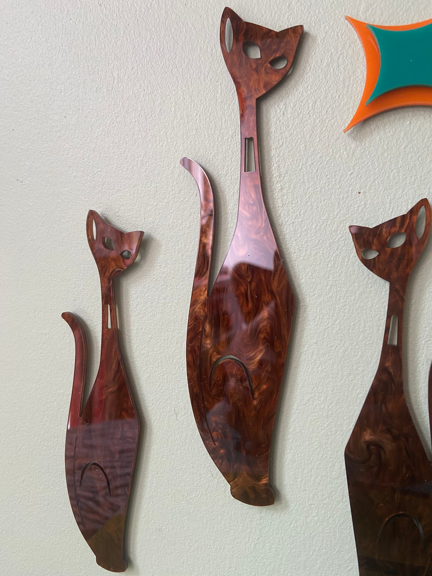 Retro Coast Midcentury Sexton Cats With Diamond Bursts. FREE SHIPPING.