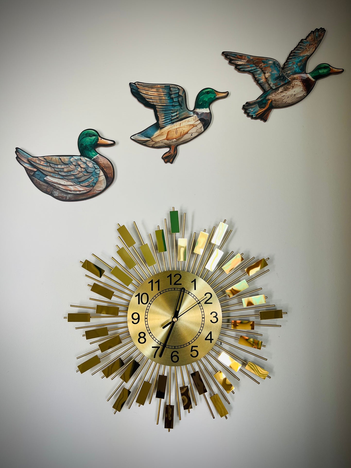 Starburst Clock With Complimentary Flying Ducks & Postage.