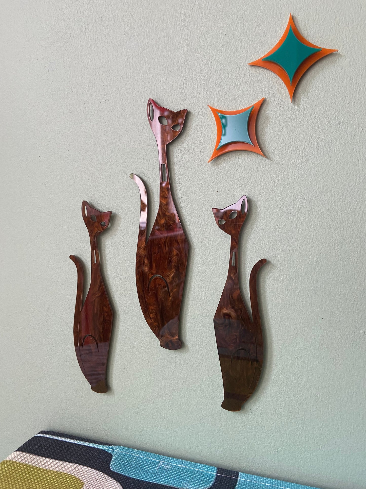 Retro Coast Midcentury Sexton Cats With Diamond Bursts. FREE SHIPPING.