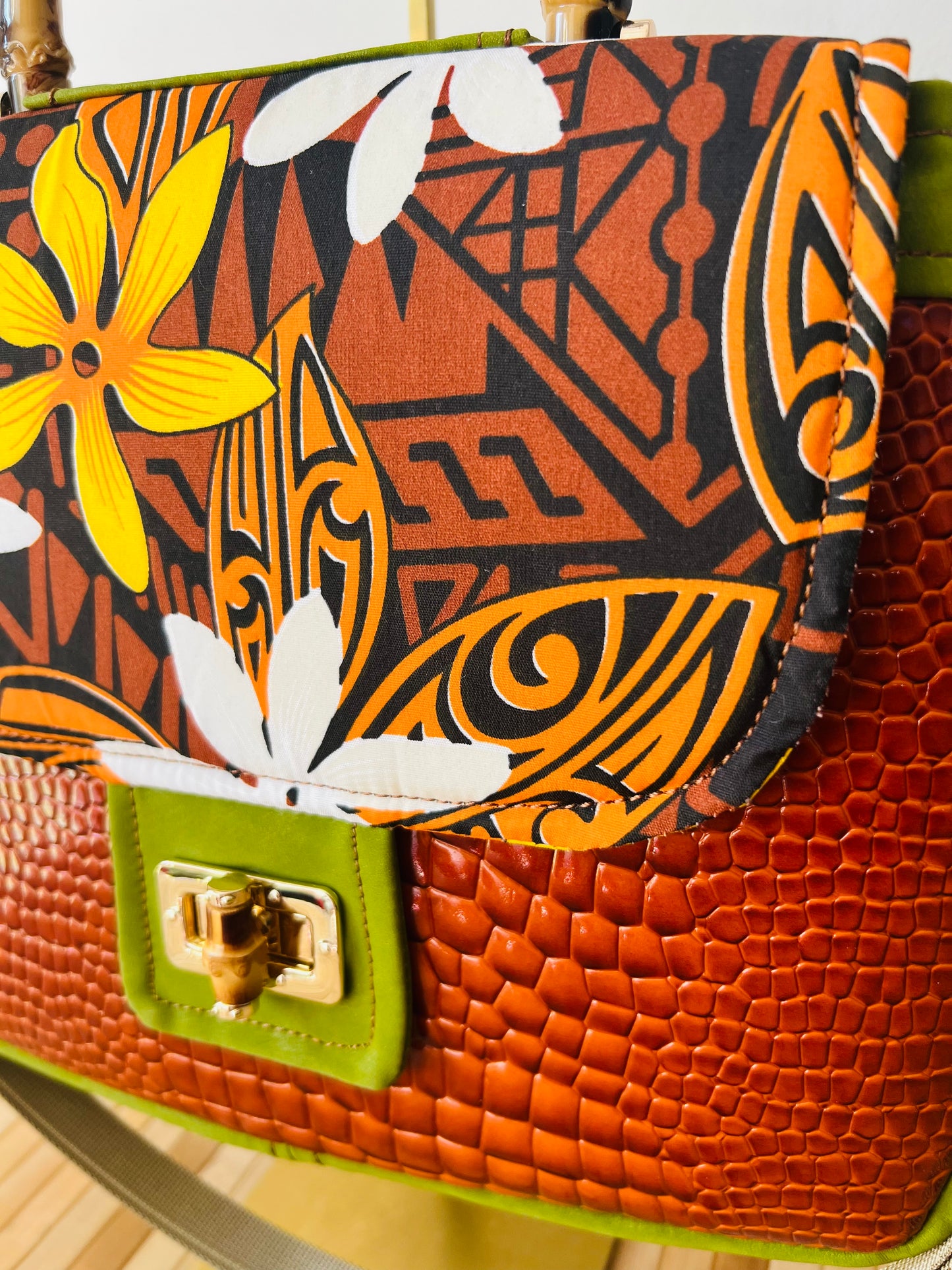 Tiki Pinup Girl Handbag With Shoulder Strap. Meticulously Hand Cut & Sewn On The Sunshine Coast. Free Shipping Within Australia.