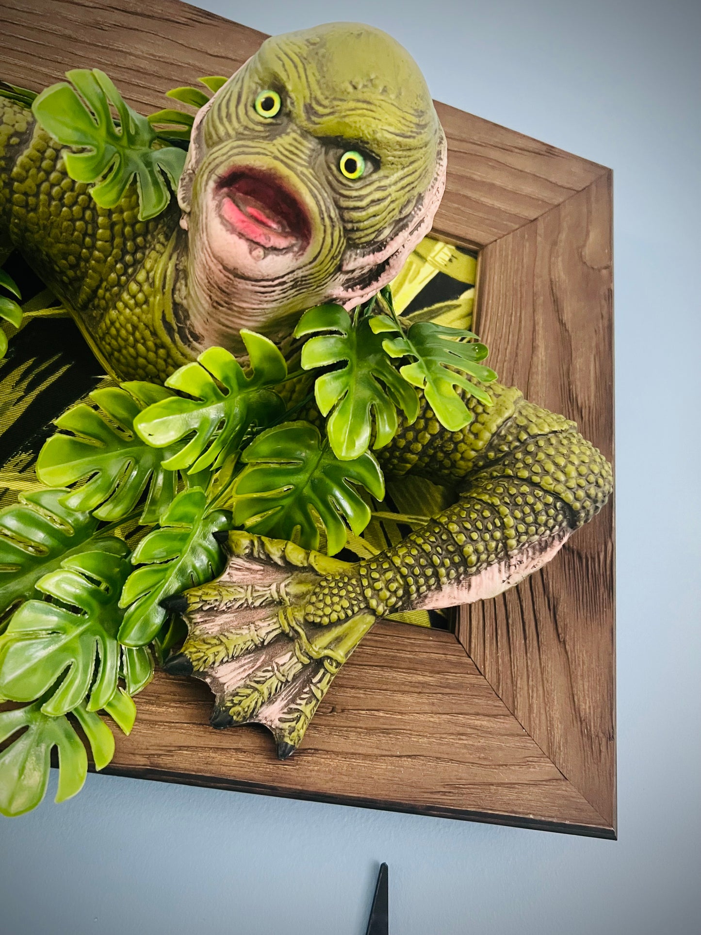 Creature From The Black Lagoon Wall Hanging. SHIPPING WITHIN AUSTRALIA INCLUDED.