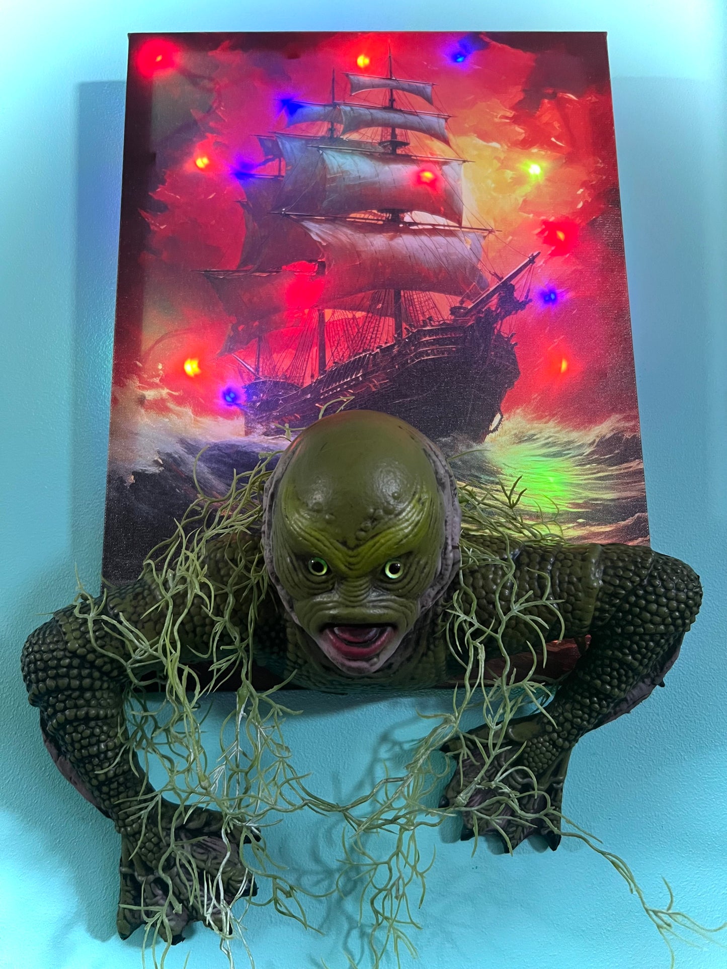 Light Up Creature From The Black Lagoon Wall Hanging. FREE SHIPPING WITHIN AUSTRALIA.
