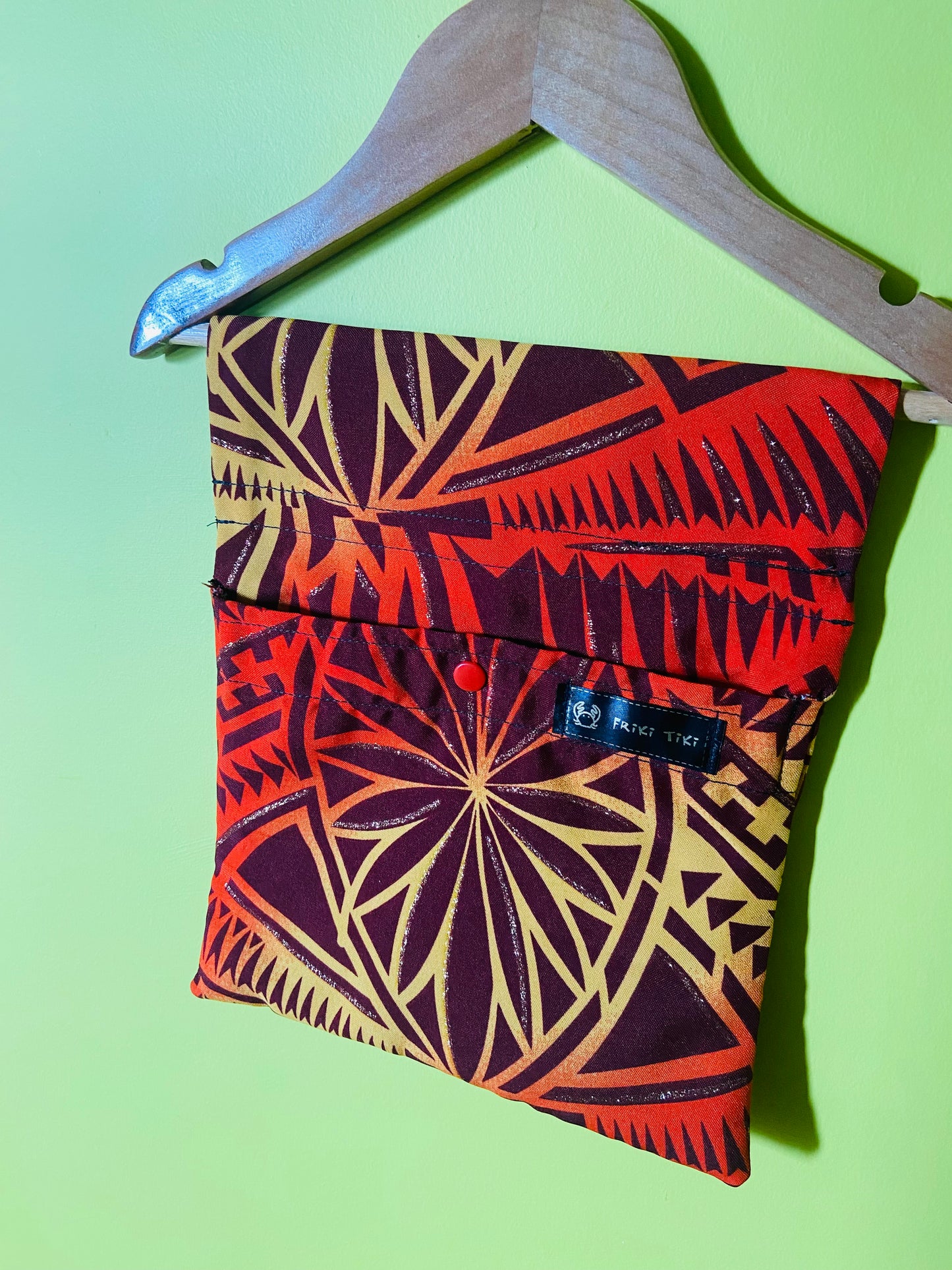 Retro Coast Midcentury Polynesian Peg Bag