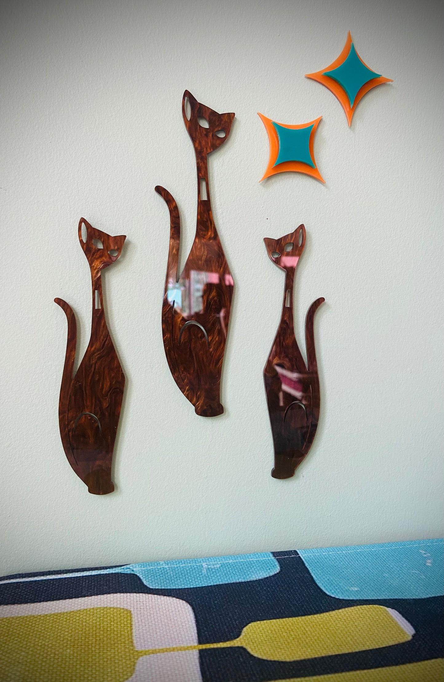 Retro Coast Midcentury Sexton Cats With Diamond Bursts.