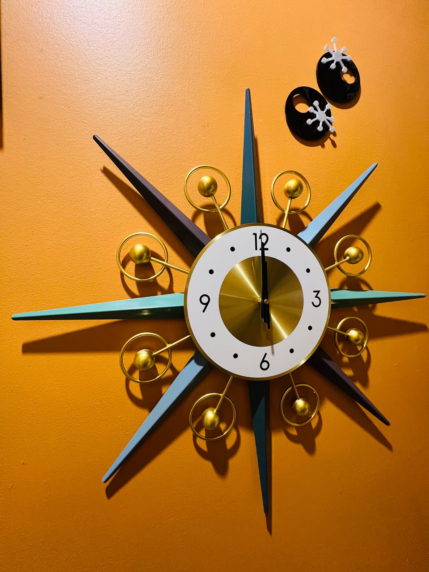 Atomic Age Starburst Clock