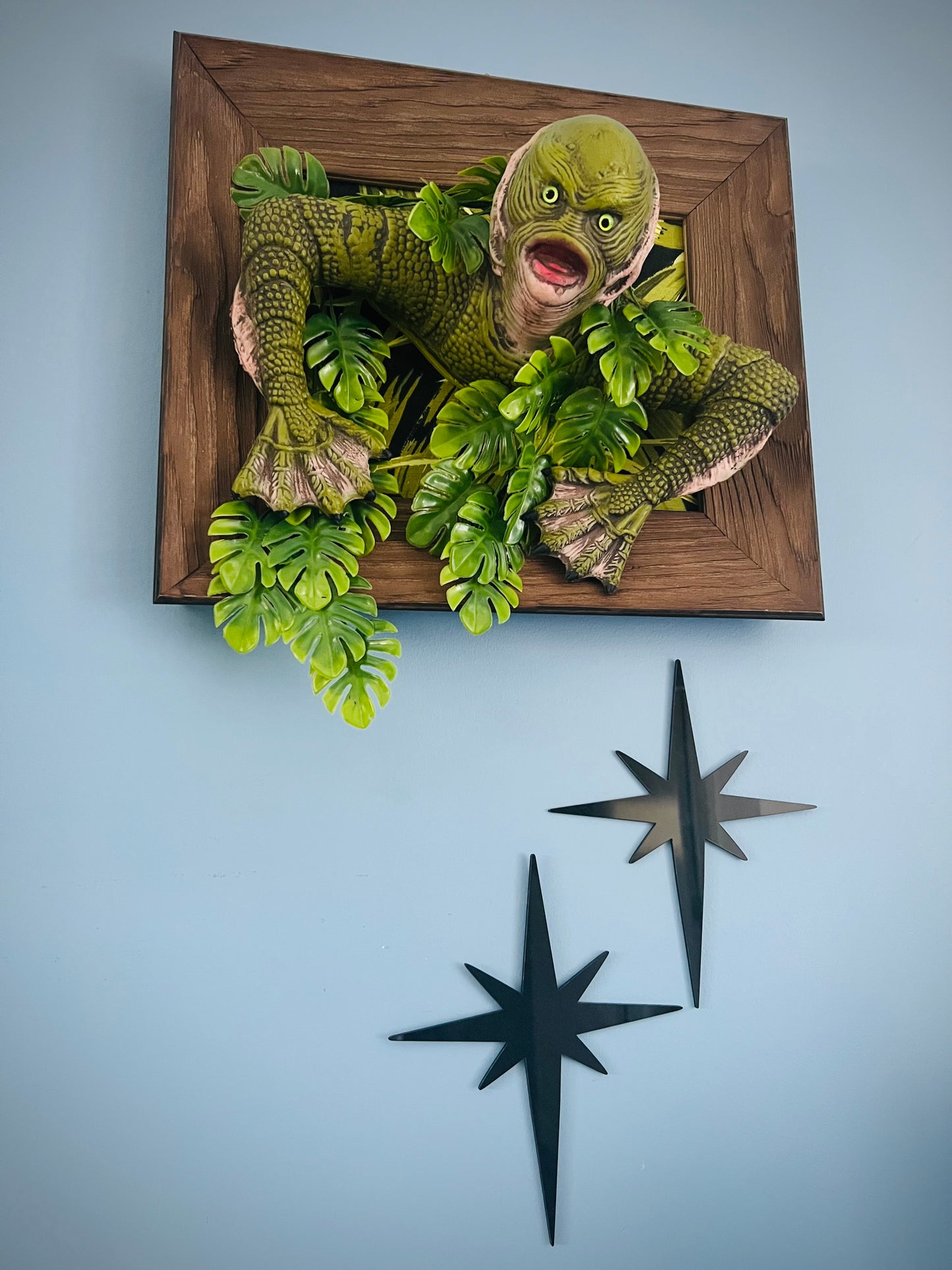Creature From The Black Lagoon Wall Hanging. SHIPPING WITHIN AUSTRALIA INCLUDED.