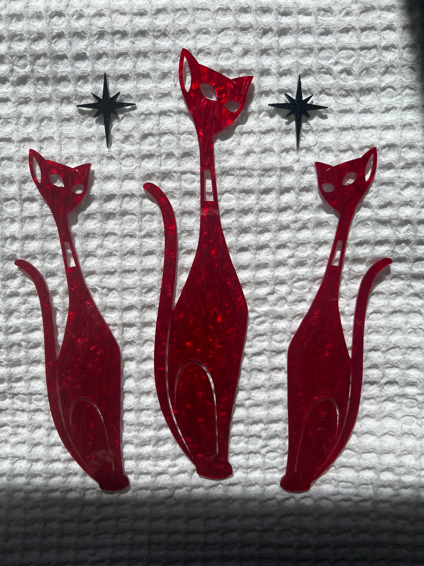 Marbled Red Sexton Cat Set With Elongated Diamond. FREE SHIPPING WITHIN AUSTRALIA.