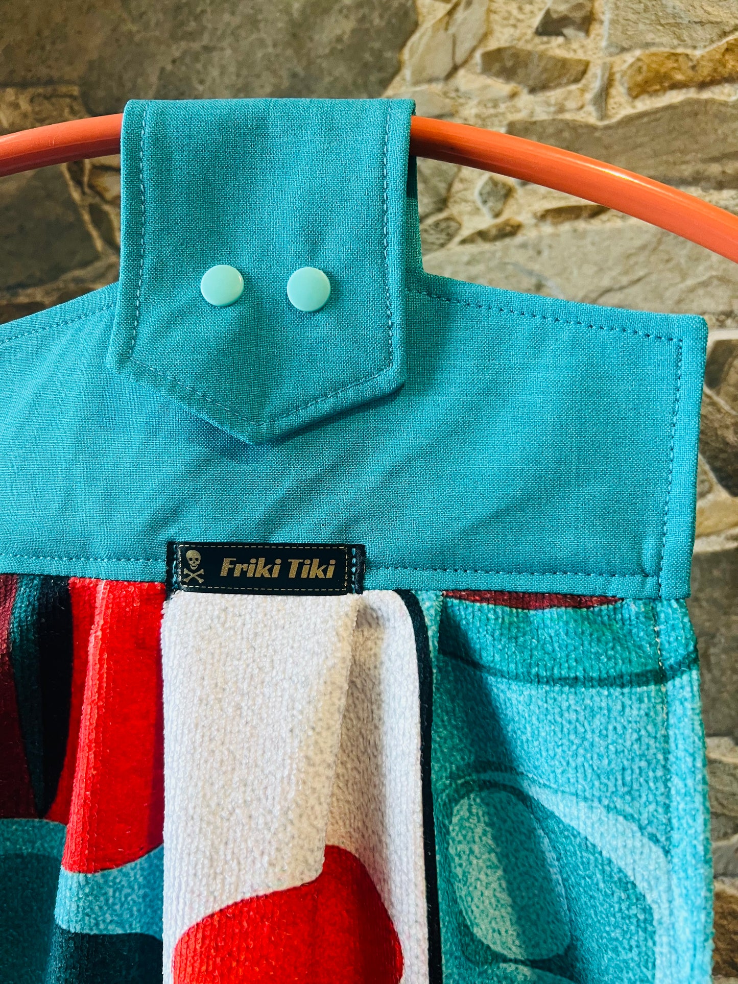 Retro Hand Towel. Includes Shipping Within Australia.