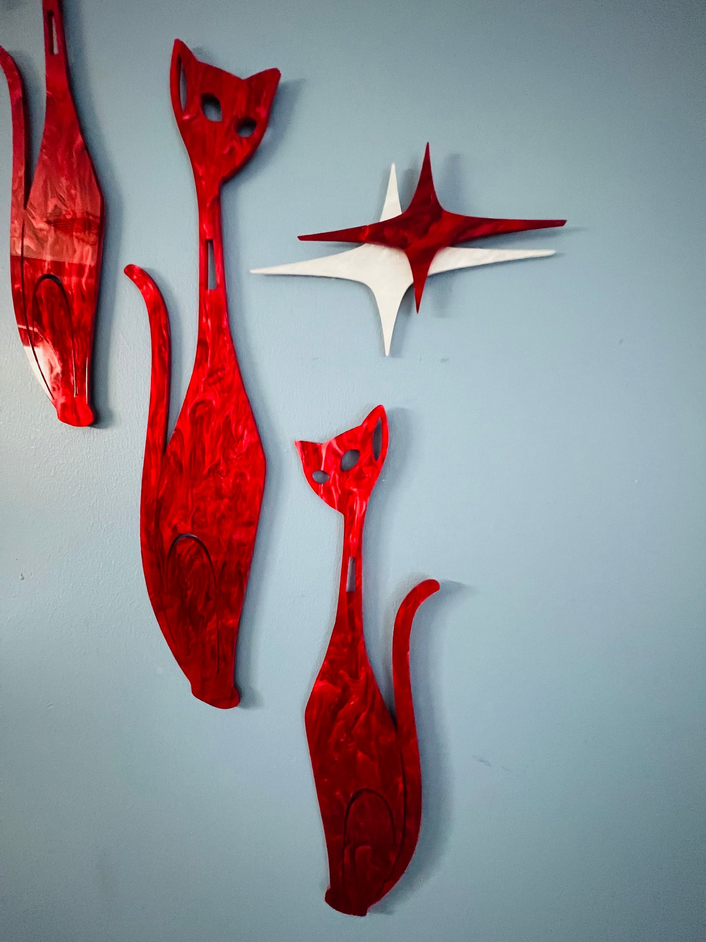 Marbled Red Sexton Cat Set With Elongated Diamond. FREE SHIPPING WITHIN AUSTRALIA.