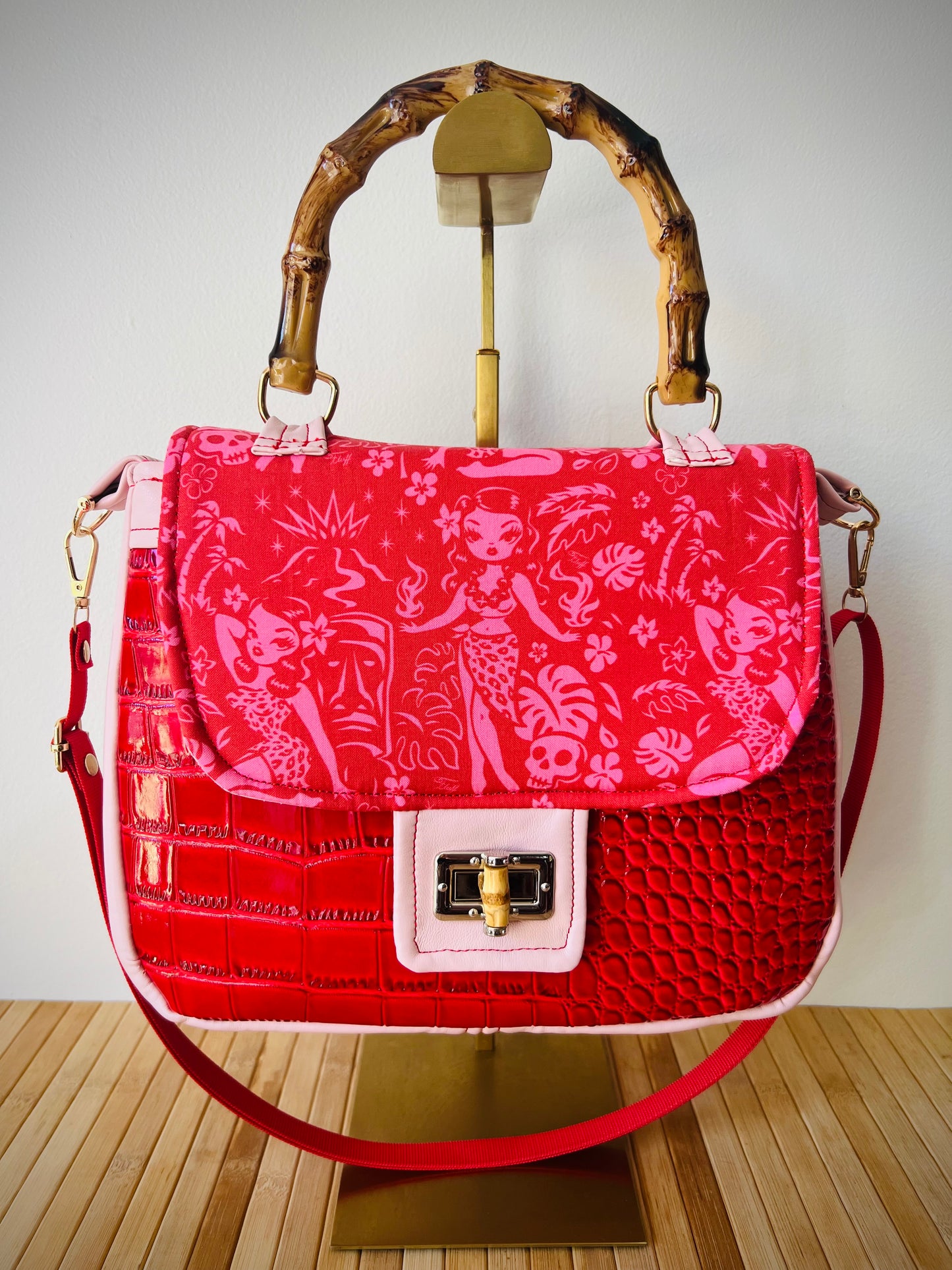 Tiki Pinup Girl Handbag With Shoulder Strap. Meticulously Hand Cut & Sewn On The Sunshine Coast. Free Shipping Within Australia.