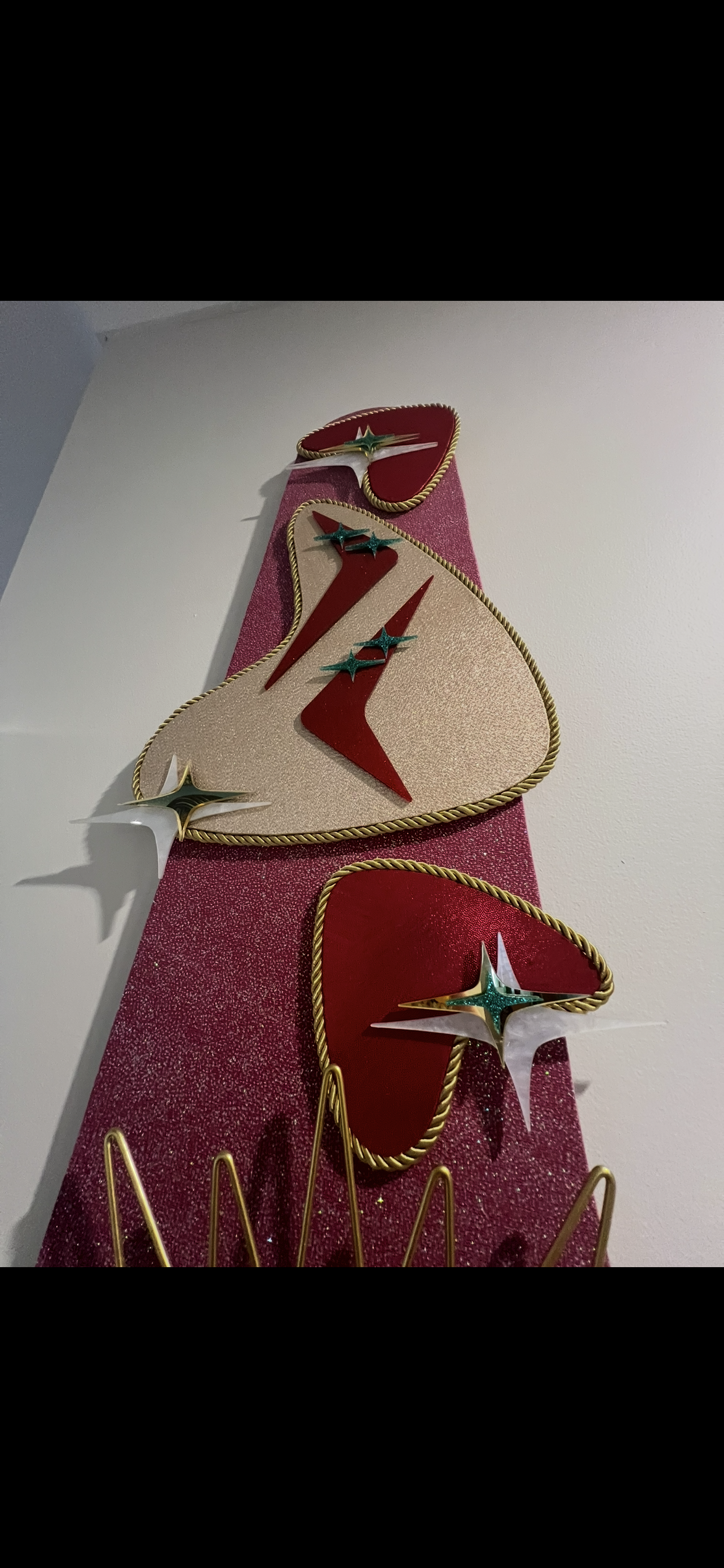 Palm Springs Vegas Opulence Starburst Clock With Stunning Handmade Atomic Age Detail. Includes Shipping Within Australia.