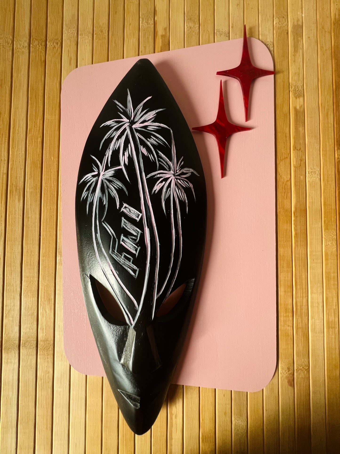 Pink Fiji Polynesian Pop Tiki Bar Carving with an Atomic Age Twist. Includes Shipping Within Australia.