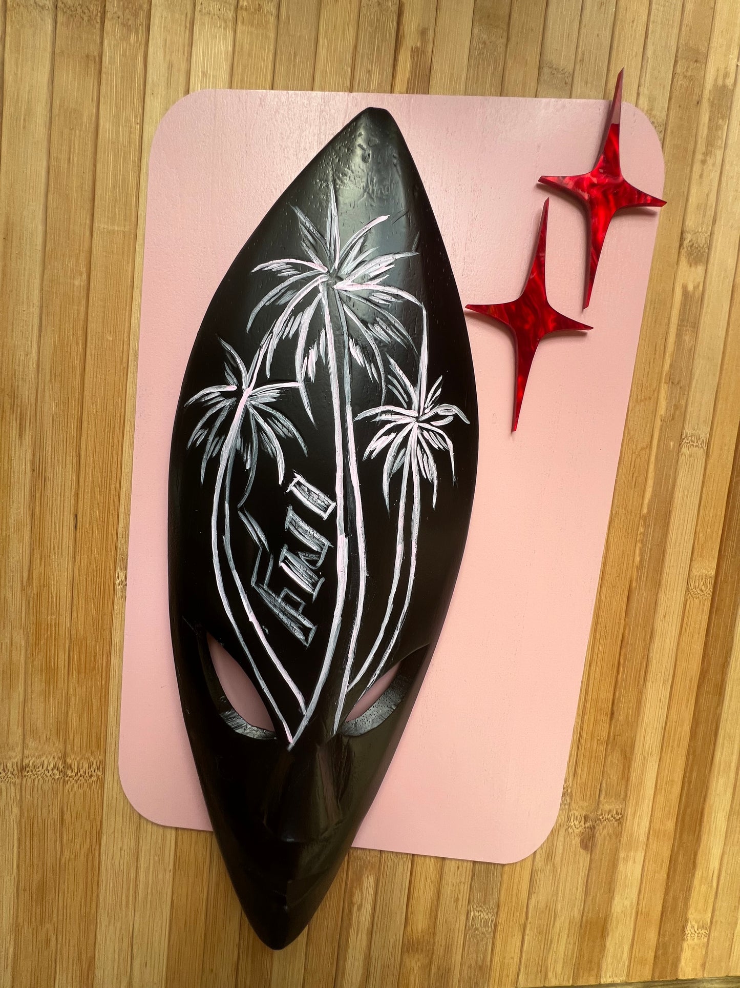 Pink Fiji Polynesian Pop Tiki Bar Carving with an Atomic Age Twist. Includes Shipping Within Australia.