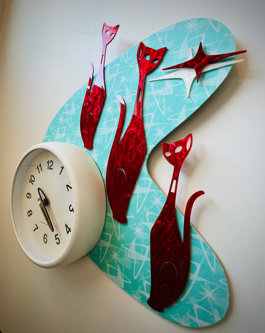 Atomic Age Sexton Cat Clock. Includes Shipping Within Australia.