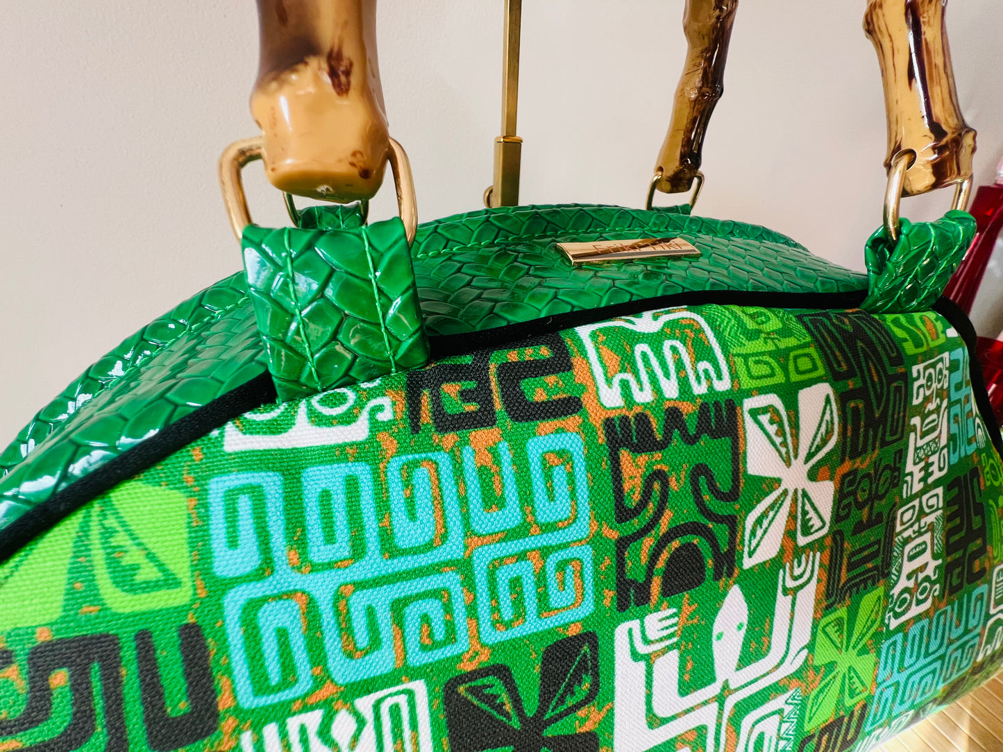 Tiki Pinup Girl Bamboo Bowling Style Handbag. Includes Shipping Within Australia.