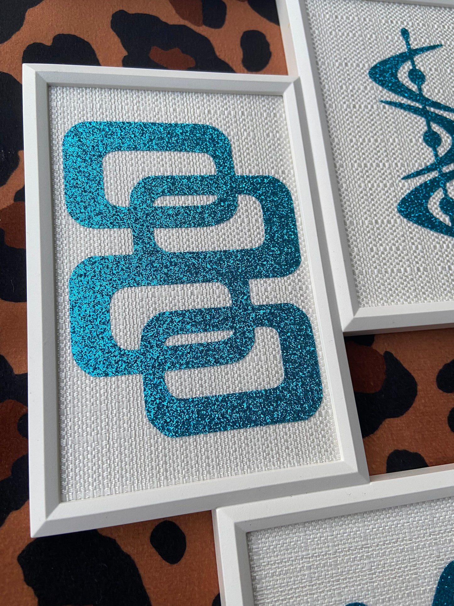 Retro Coast Midcentury Blue Shimmer Abstracts On White Textured Cloth.