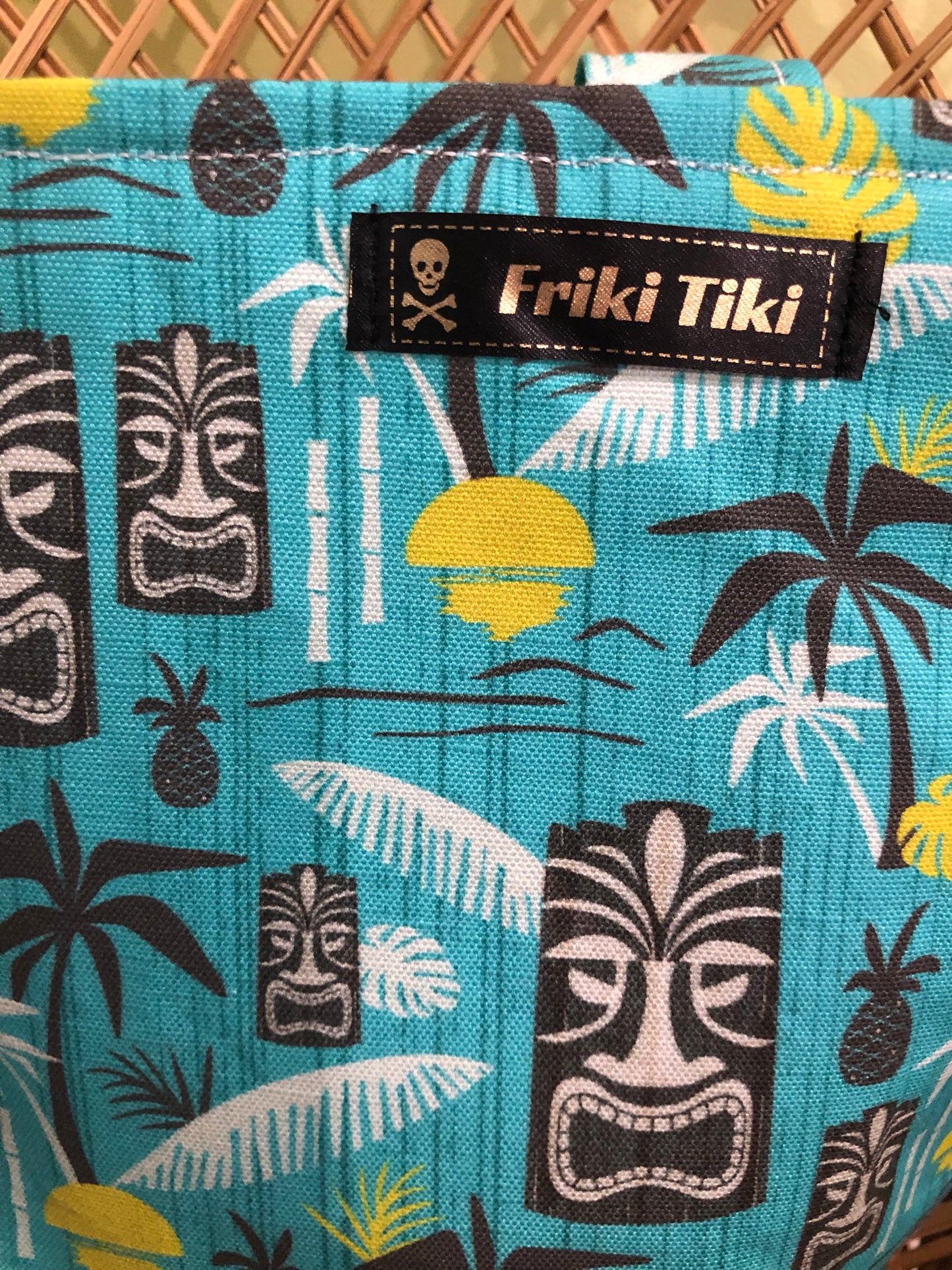 Island 🏝 Tiki Hand Bag - Aqua.